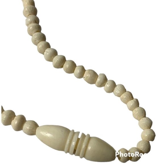 Vintage Elephants Carved Faux Ivory Necklace - Picture 5 of 7